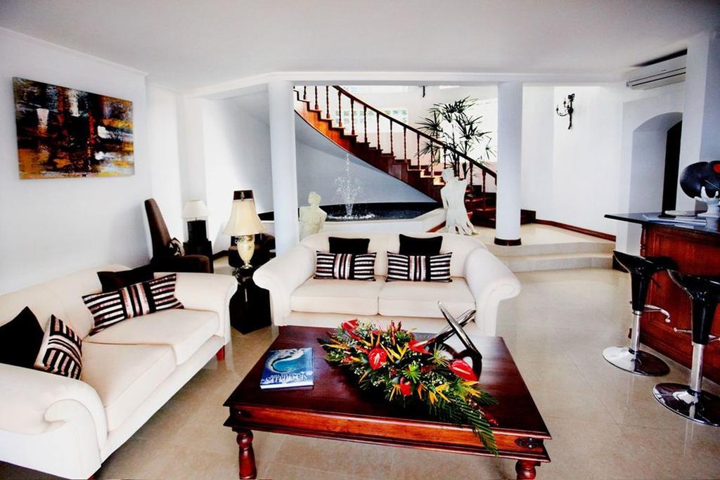 Petit Amour Villa Glacis  Dış mekan fotoğraf