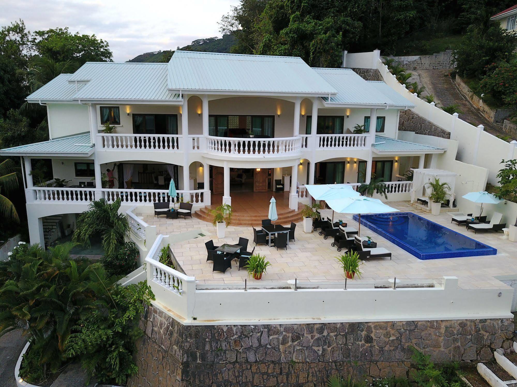 Petit Amour Villa Glacis  Dış mekan fotoğraf