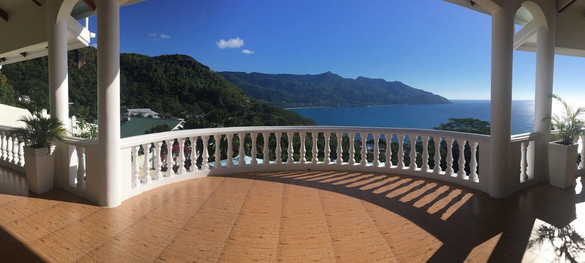 Petit Amour Villa Glacis  Dış mekan fotoğraf